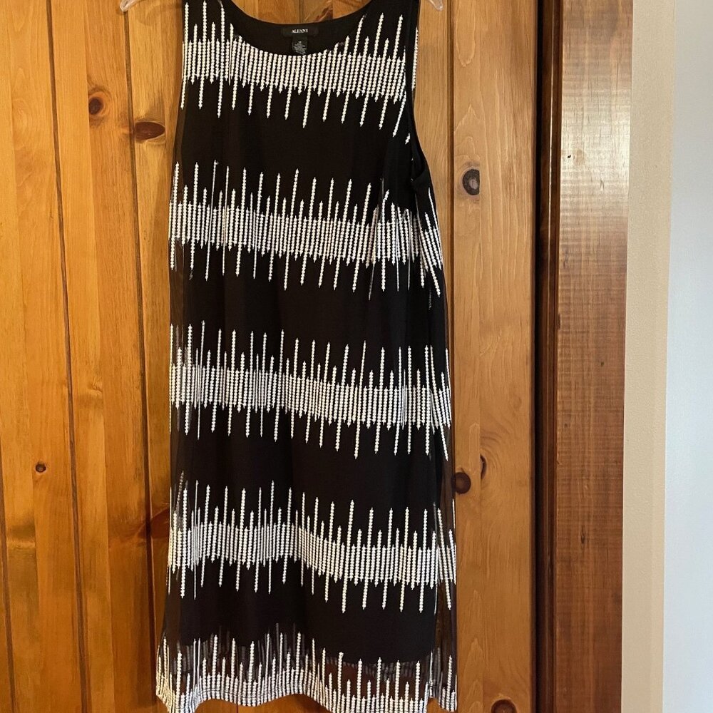 Alfani Dress Large Black and White
